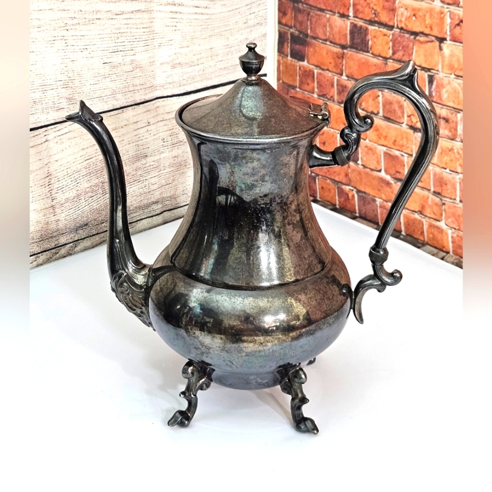 Vintage tea pot